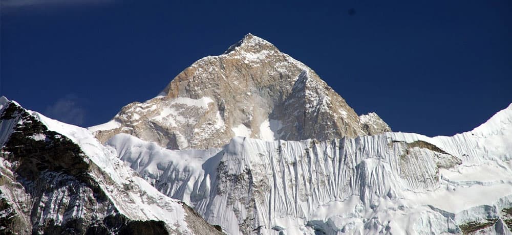 Makalu Expedition trip guide