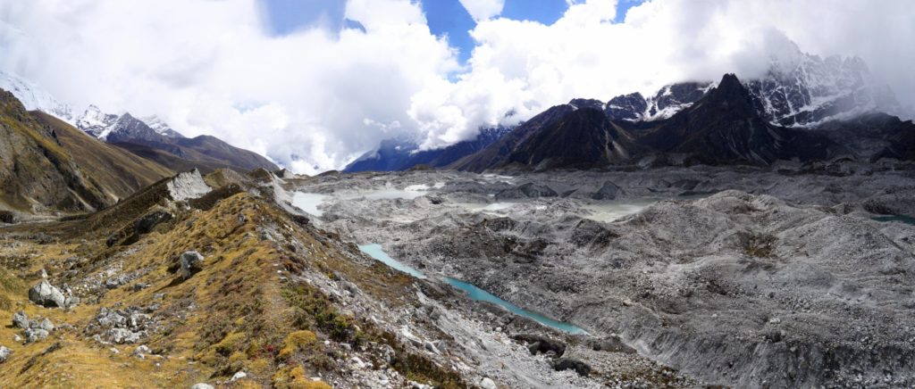 ngozumba-glacier-sagarmatha