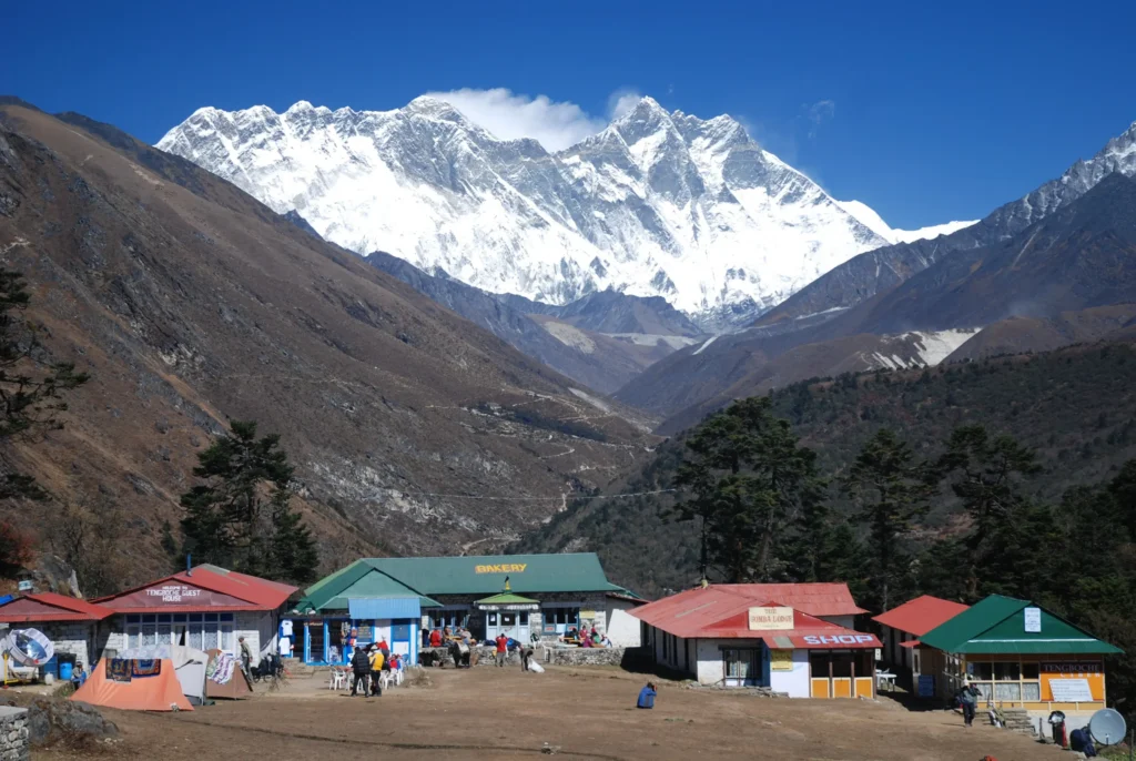 Why Luxury Everest Base Camp Trek Costs 8x More (But It’s Worth Every Penny)