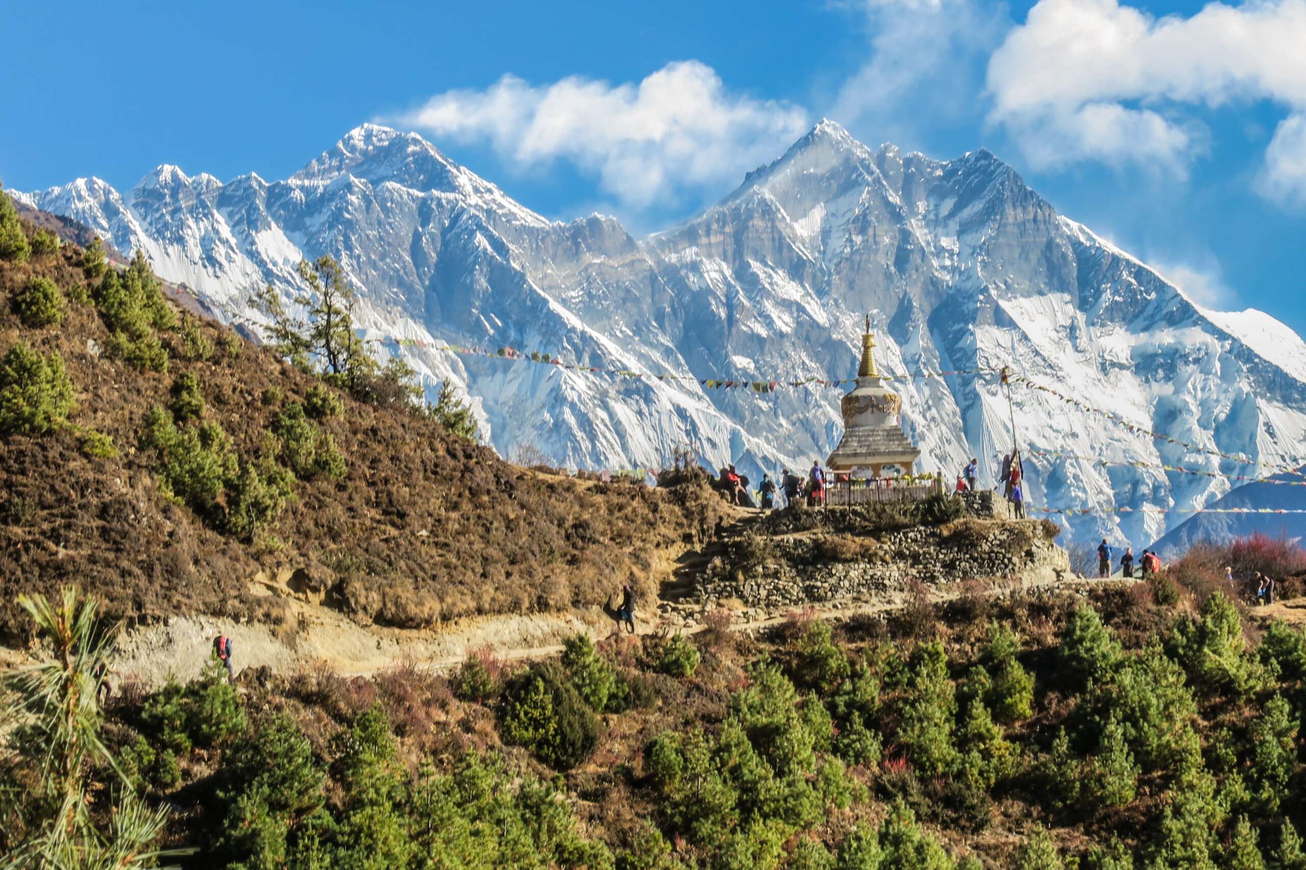 everest trek