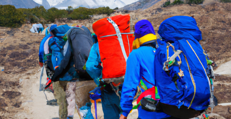 everest trek in october