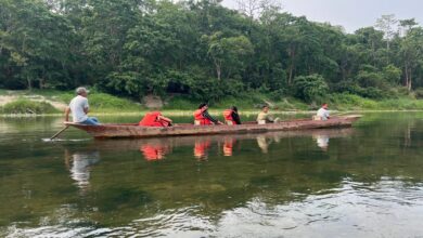 Canoe ride Chitwan National Park